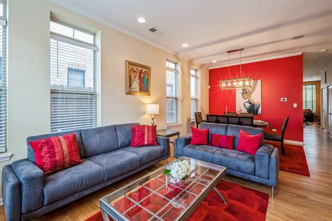 725 E 38th St #101, Chicago, IL 60653 photo 2