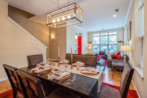 725 E 38th St #101, Chicago, IL 60653 photo 4
