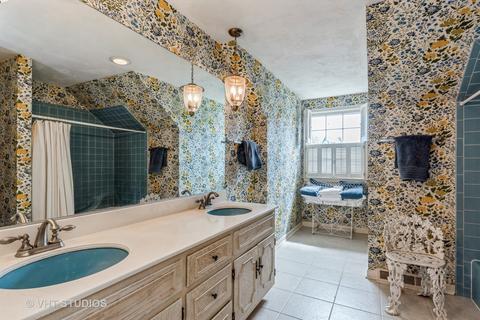 960 Oakley Ave, Elgin, IL 60123 photo 17