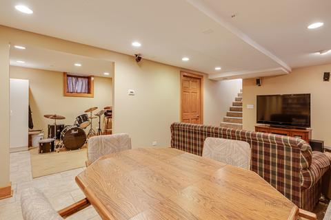 1 N Maple St, Mount Prospect, IL 60056 photo 25
