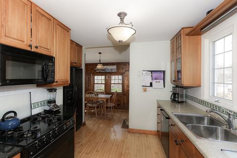 328 S Wolf Rd, Des Plaines, IL 60016 photo 10