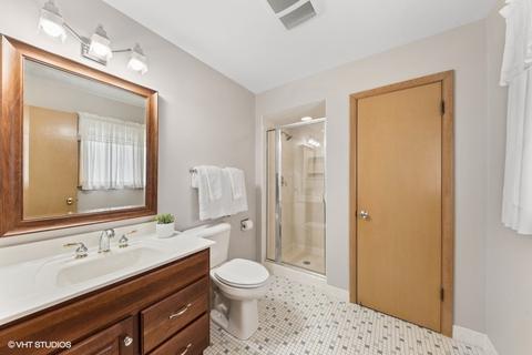 957 Blaze Trl, Wheeling, IL 60090 photo 16