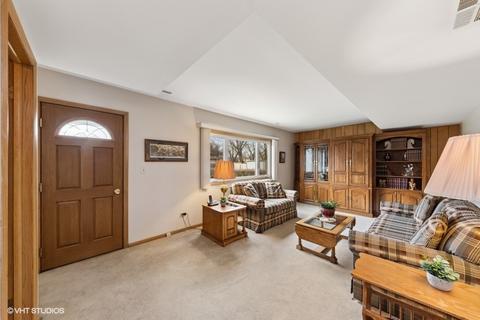 957 Blaze Trl, Wheeling, IL 60090 photo 11