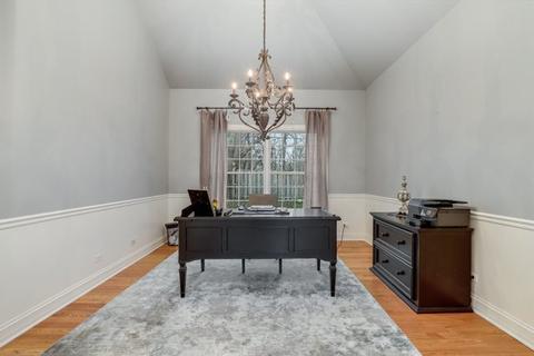 303 Brookside Cir, Wheaton, IL 60187 photo 20
