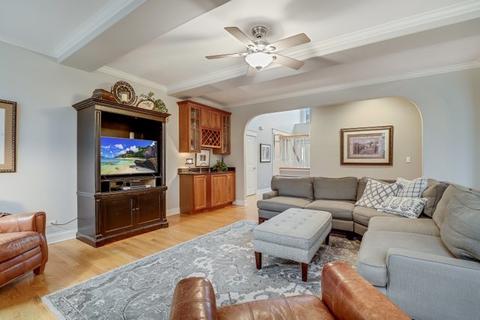 303 Brookside Cir, Wheaton, IL 60187 photo 17