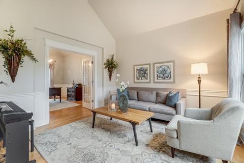 303 Brookside Cir, Wheaton, IL 60187 photo 23