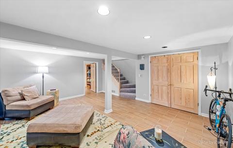 4475 Capstan Dr, Hoffman Estates, IL 60192 photo 19