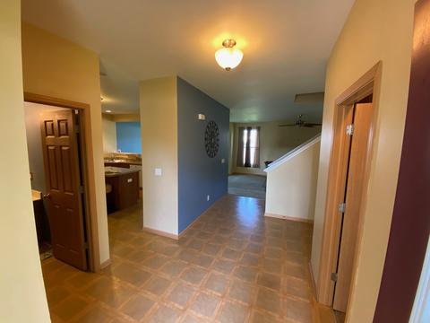 511 Meadow Ln, Harvard, IL 60033 photo 5