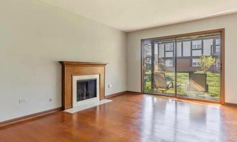 231 Stanhope Dr #A, Willowbrook, IL 60527 photo 3