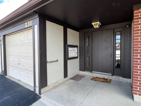 231 Stanhope Dr #A, Willowbrook, IL 60527 photo 7