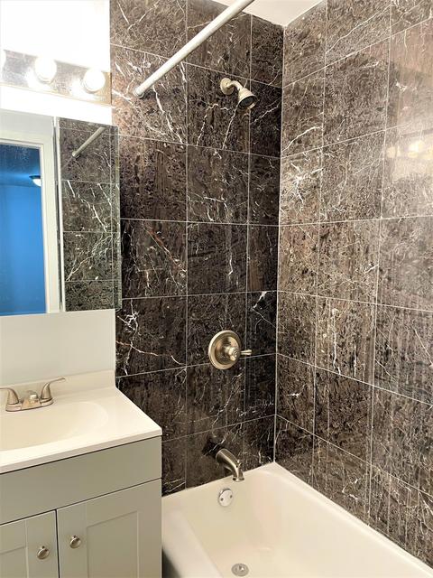 222 E Pearson St #903, Chicago, IL 60611 photo 10