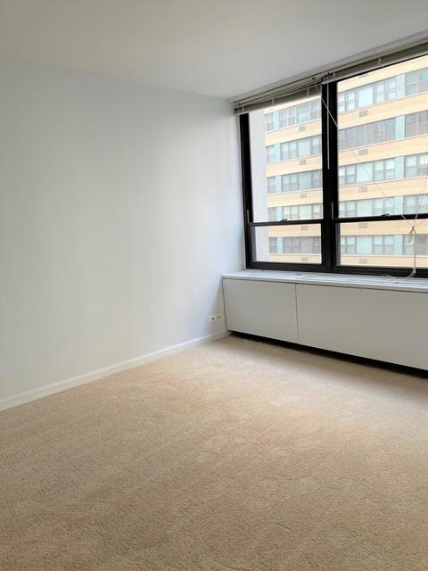 222 E Pearson St #903, Chicago, IL 60611 photo 8