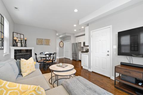 2343 N Leavitt St #2, Chicago, IL 60647 photo 3