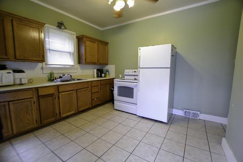 714 E Jackson St, Morris, IL 60450 photo 3