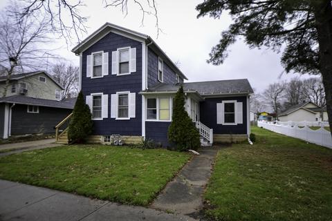 714 E Jackson St, Morris, IL 60450 photo 1