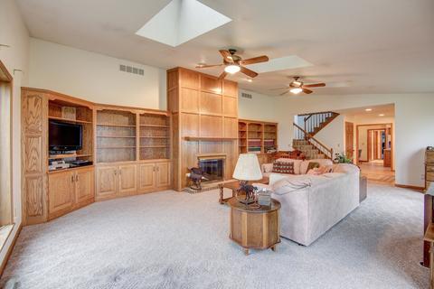 13564 Damen Rd, Morrison, IL 61270 photo 2