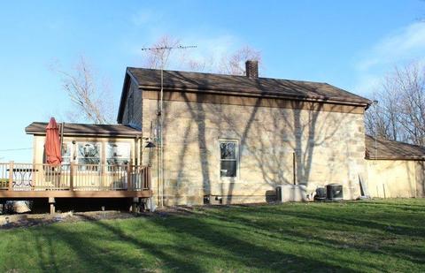 16930 Crosby Rd, Morrison, IL 61270 photo 4