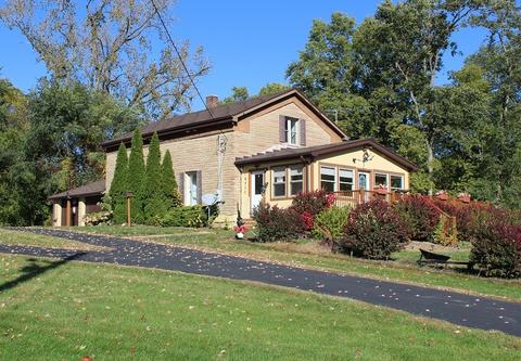 16930 Crosby Rd, Morrison, IL 61270 photo 1