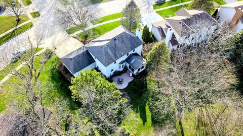 2770 Colonial Dr, Elgin, IL 60124 photo 41