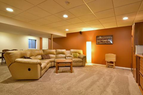 2770 Colonial Dr, Elgin, IL 60124 photo 30