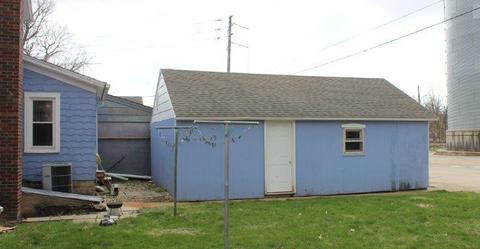 315 E Main St, Morrison, IL 61270 photo 4