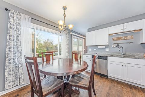 420 Konen Ave, Aurora, IL 60505 photo 7