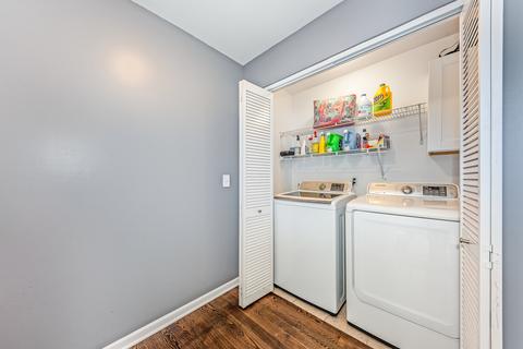 420 Konen Ave, Aurora, IL 60505 photo 9