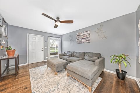 420 Konen Ave, Aurora, IL 60505 photo 4