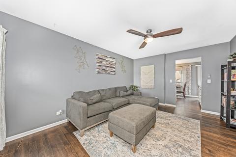 420 Konen Ave, Aurora, IL 60505 photo 3
