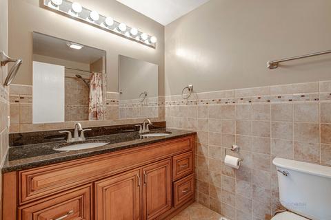 940 Ridgefield Ln, Wheeling, IL 60090 photo 21