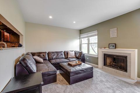 940 Ridgefield Ln, Wheeling, IL 60090 photo 6