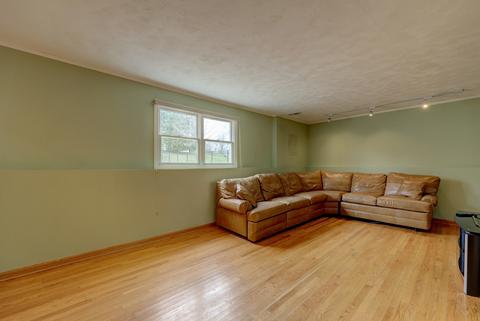 974 Sycamore Ln, Bartlett, IL 60103 photo 15