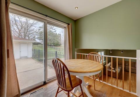 974 Sycamore Ln, Bartlett, IL 60103 photo 9