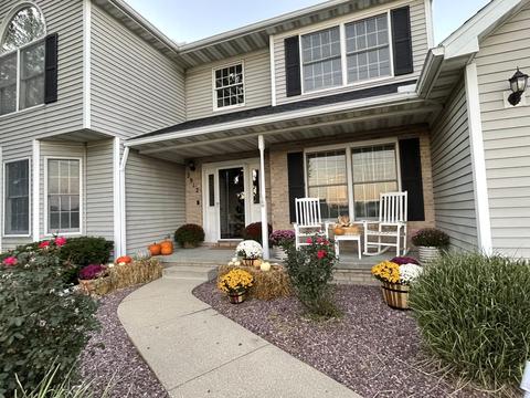 2912 E College Ave, Bloomington, IL 61704 photo 2