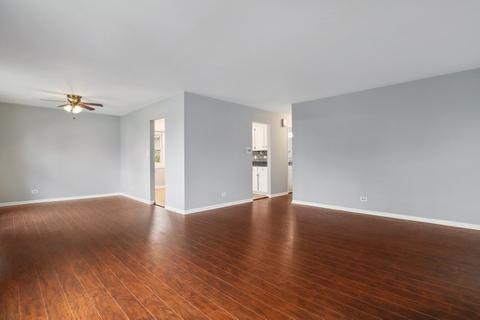 4120 Dixon Dr, Hoffman Estates, IL 60192 photo 8