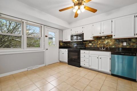 4120 Dixon Dr, Hoffman Estates, IL 60192 photo 11