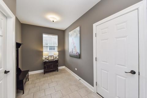 1212 N Eagle St, Naperville, IL 60563 photo 17