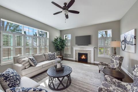 1212 N Eagle St, Naperville, IL 60563 photo 5