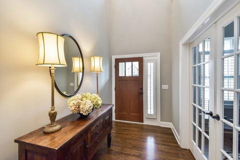 1212 N Eagle St, Naperville, IL 60563 photo 3