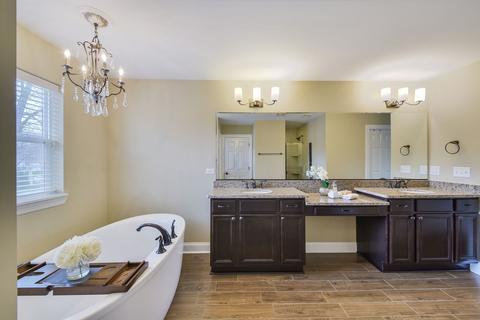 1212 N Eagle St, Naperville, IL 60563 photo 23