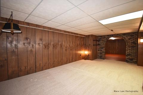 809 Hiawatha Ct, Elgin, IL 60120 photo 26