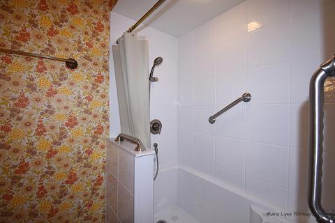 809 Hiawatha Ct, Elgin, IL 60120 photo 21