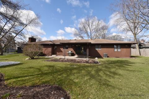 809 Hiawatha Ct, Elgin, IL 60120 photo 11
