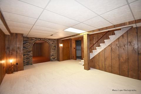 809 Hiawatha Ct, Elgin, IL 60120 photo 27