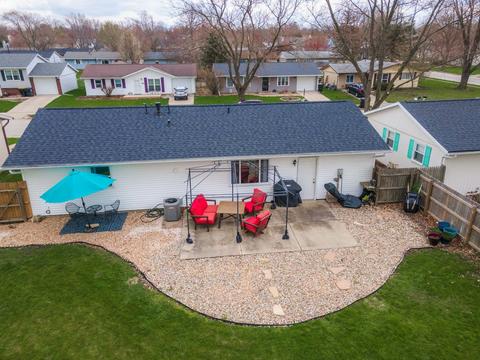1304 Dalton Dr, Normal, IL 61761 photo 4