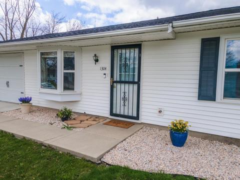 1304 Dalton Dr, Normal, IL 61761 photo 5