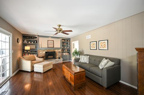 1471 Pebblestone Cv, Wheaton, IL 60189 photo 12
