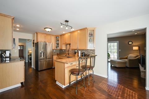 1471 Pebblestone Cv, Wheaton, IL 60189 photo 8