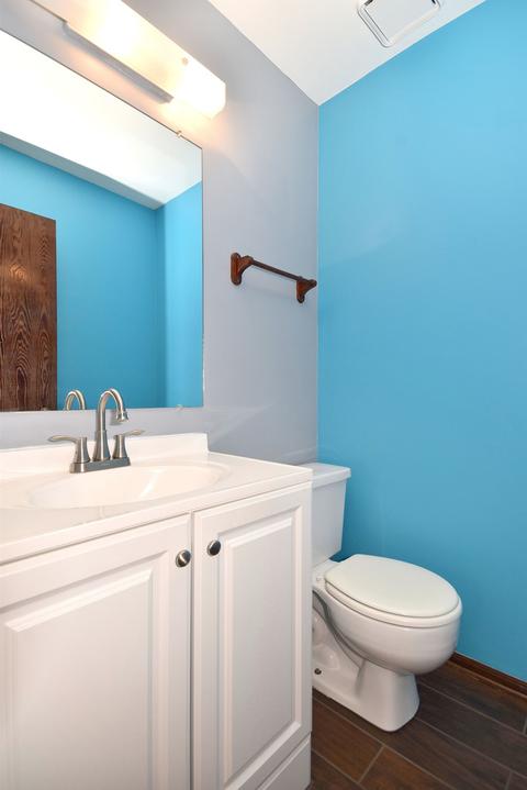 211 E Oneida Ave #F, Bartlett, IL 60103 photo 16
