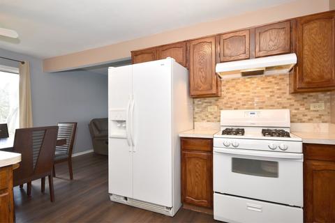 211 E Oneida Ave #F, Bartlett, IL 60103 photo 7